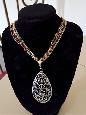 Vintage 80s Teardrop Pendant & Multi-Strand Necklace